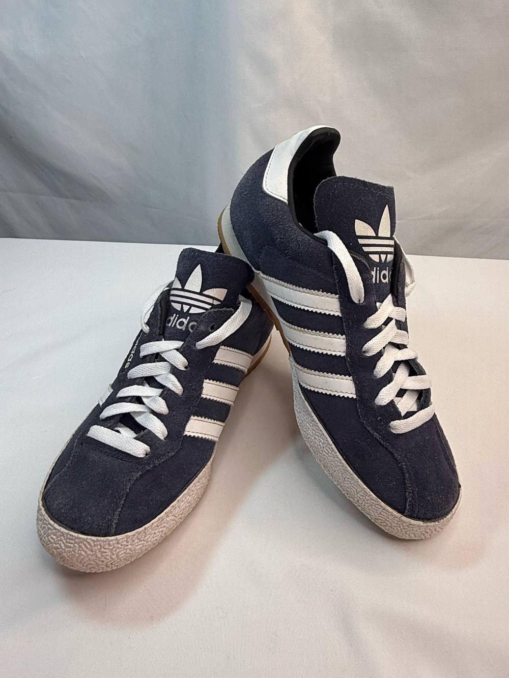 adidas Men’s 5.5 Navy Blue Samba Super Suede Sneakers w/ White Stripes VGUC